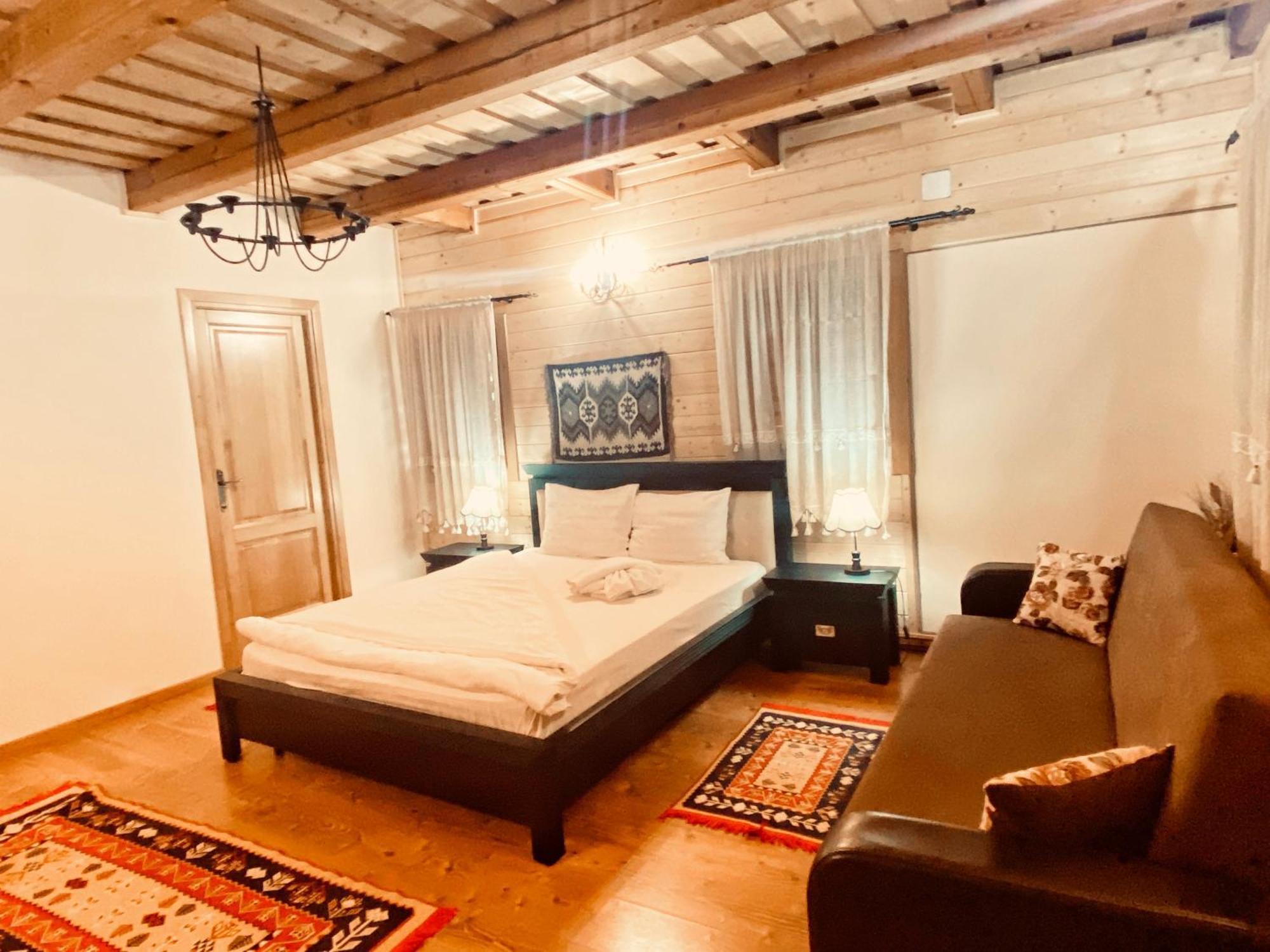 Hotel Casa Chira Vişeu de Sus Zewnętrze zdjęcie
